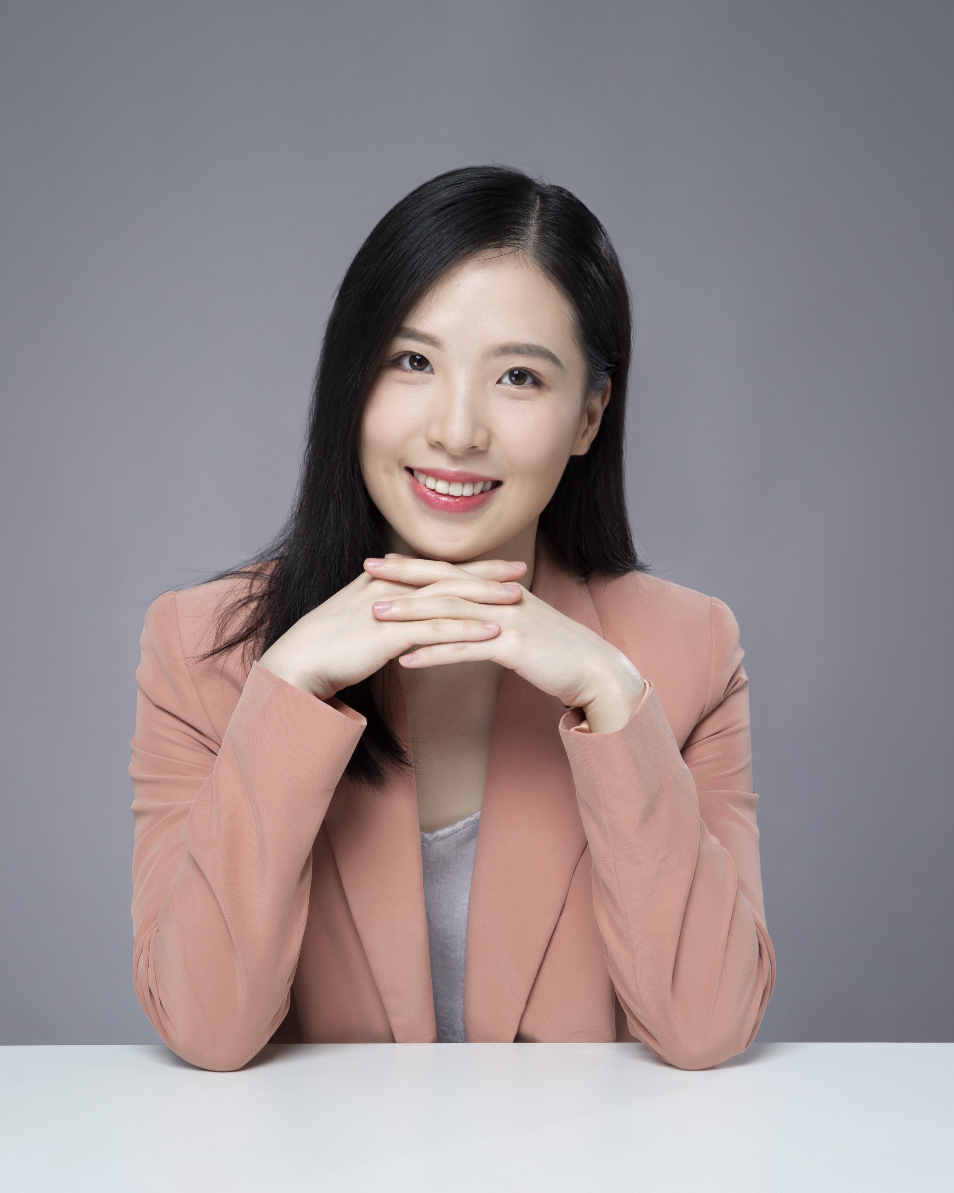 Stacey ZHU portrait